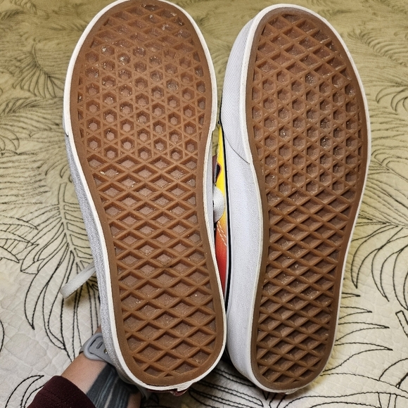 VGUC VANS Old Skool Flames Boys 4 Black Orange - Picture 12 of 14